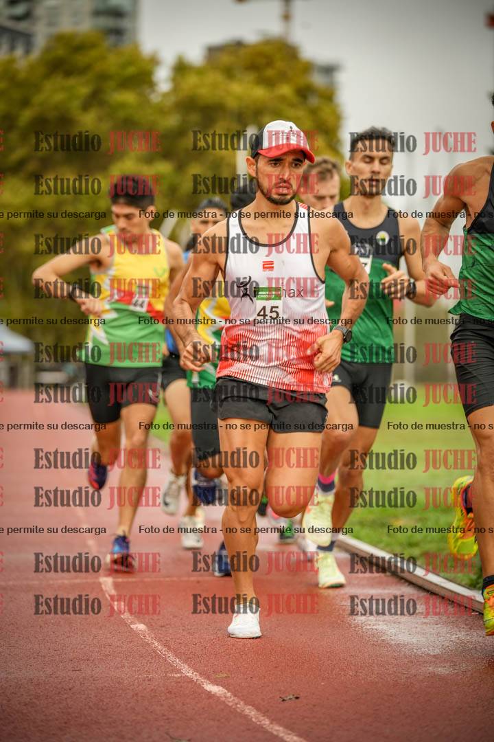 Fotos de los 5000 m de varones - serie 1