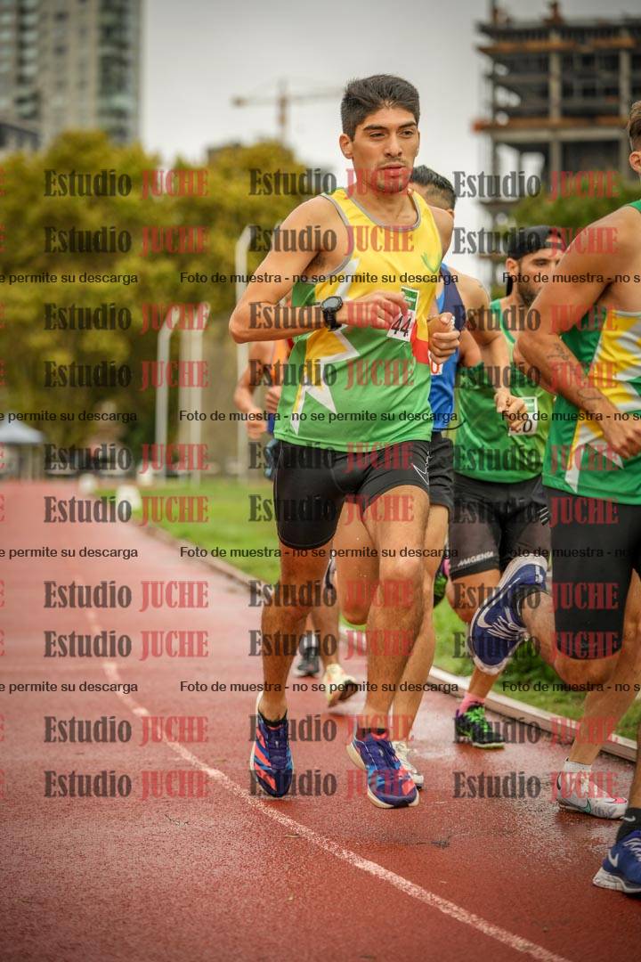 Fotos de los 5000 m de varones - serie 1