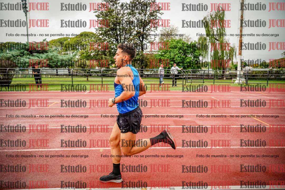 Fotos de los 5000 m de varones - serie 1