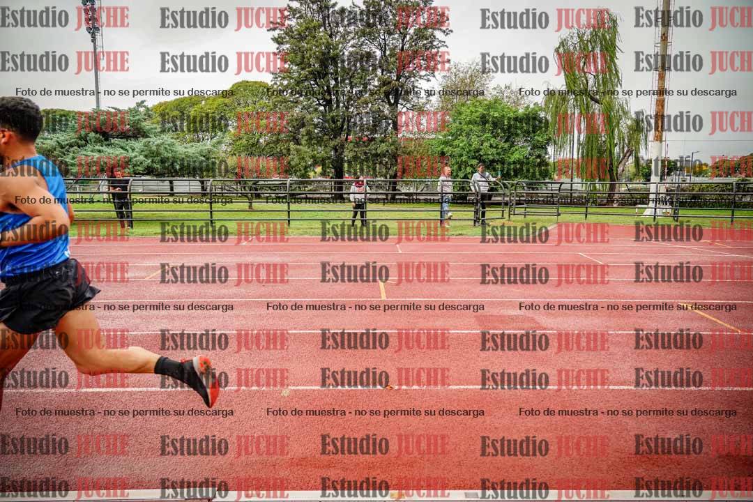 Fotos de los 5000 m de varones - serie 1