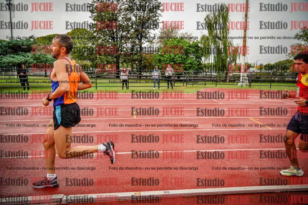 Fotos de los 5000 m de varones - serie 1