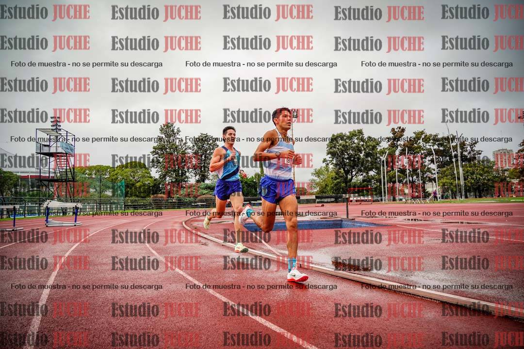 Fotos de los 5000 m de varones - serie 1