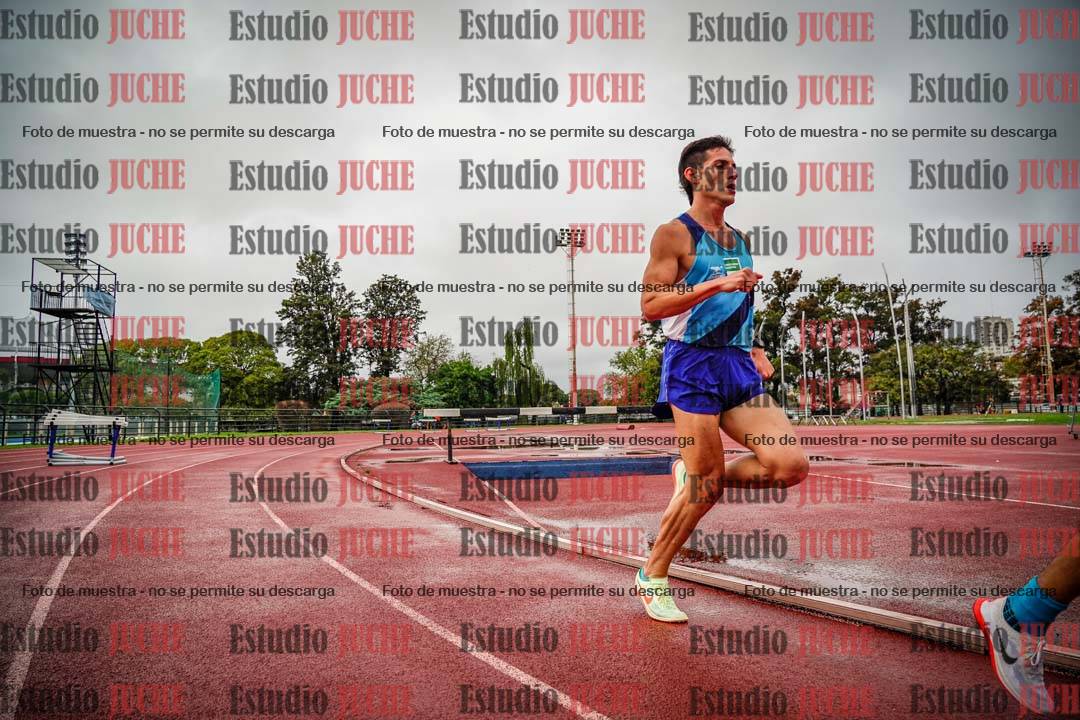 Fotos de los 5000 m de varones - serie 1