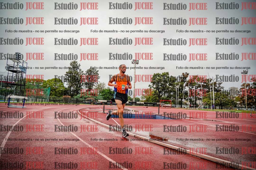 Fotos de los 5000 m de varones - serie 1
