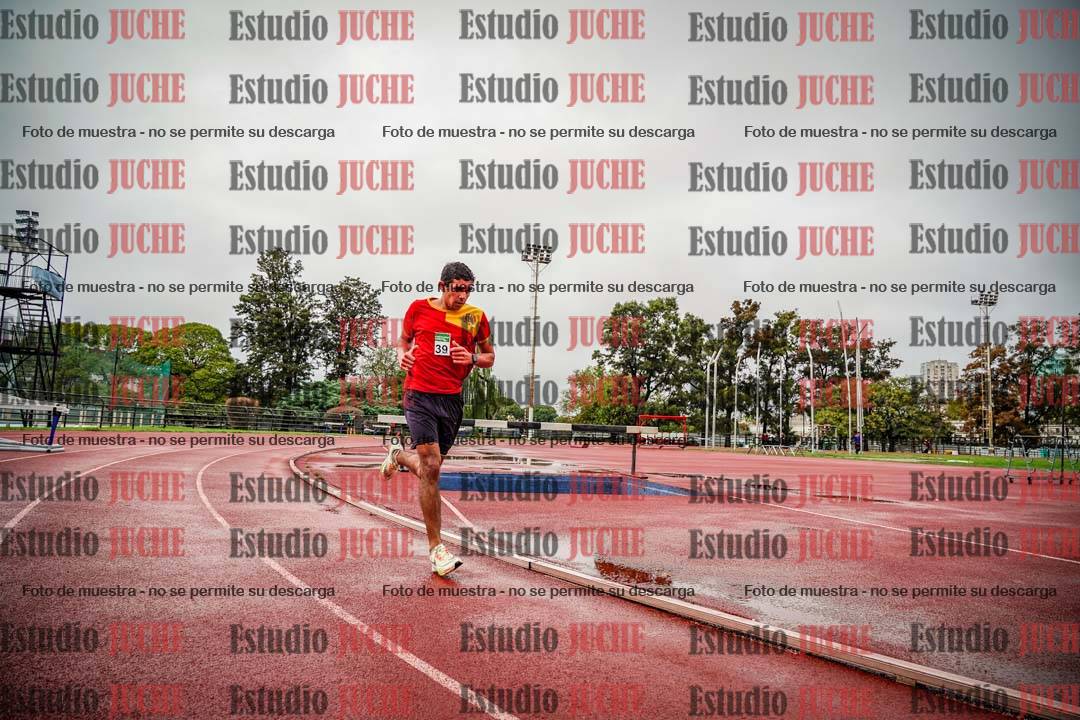 Fotos de los 5000 m de varones - serie 1