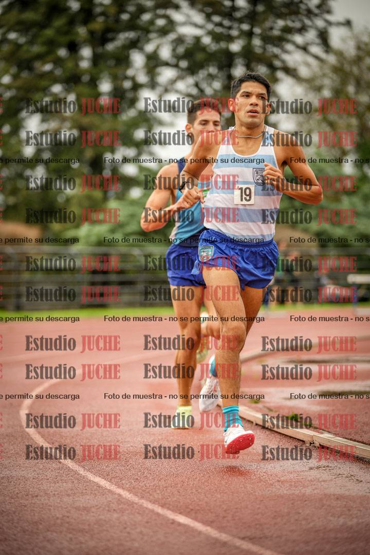 Fotos de los 5000 m de varones - serie 1