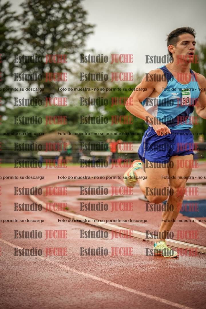 Fotos de los 5000 m de varones - serie 1