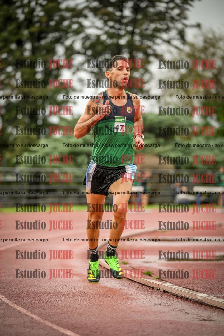 Fotos de los 5000 m de varones - serie 1