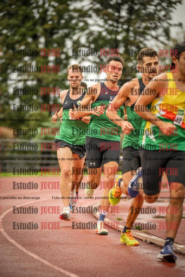 Fotos de los 5000 m de varones - serie 1
