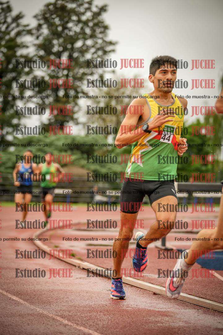 Fotos de los 5000 m de varones - serie 1