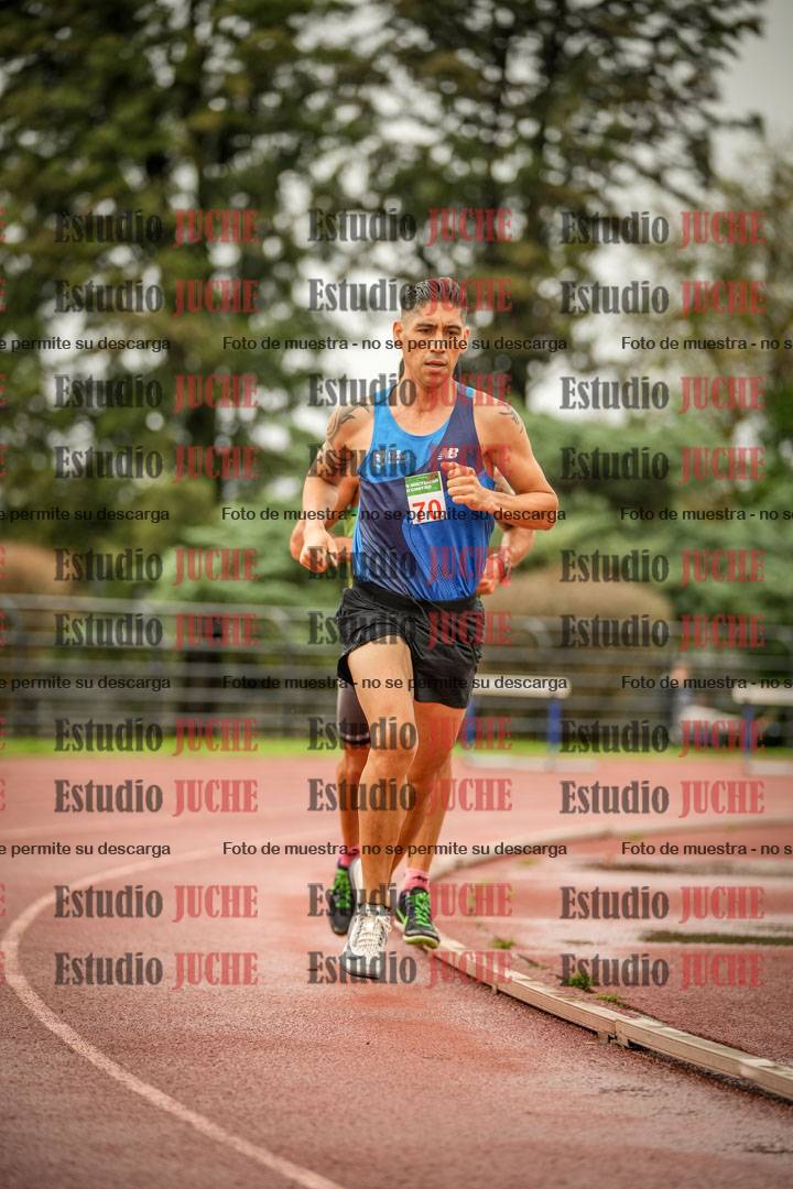 Fotos de los 5000 m de varones - serie 1