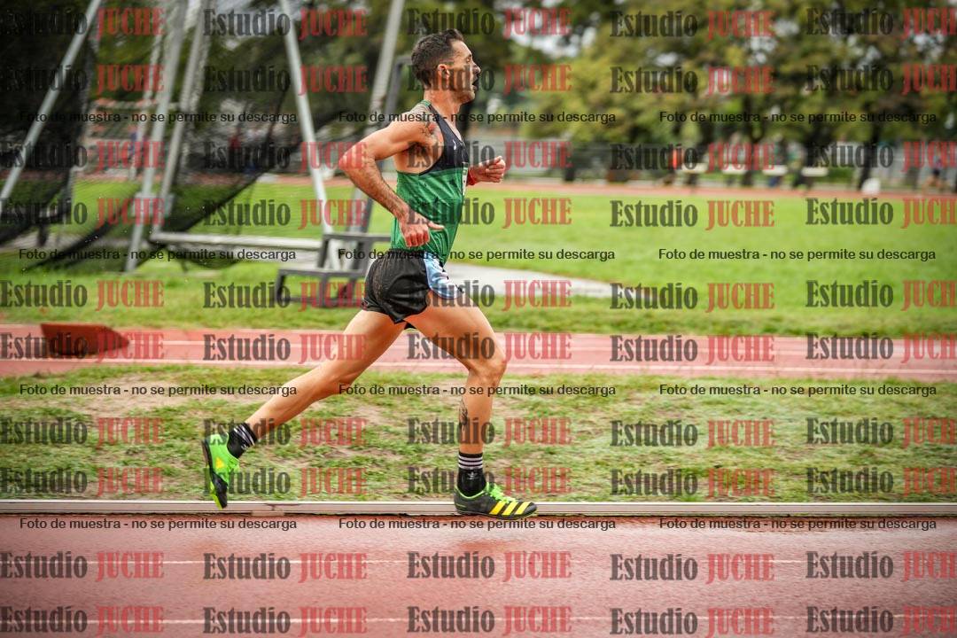 Fotos de los 5000 m de varones - serie 1