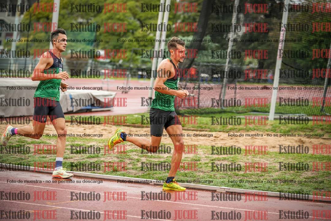Fotos de los 5000 m de varones - serie 1