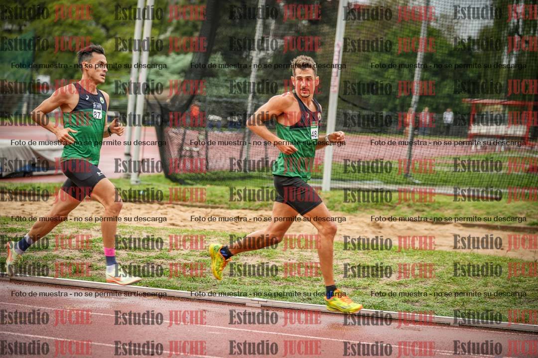 Fotos de los 5000 m de varones - serie 1