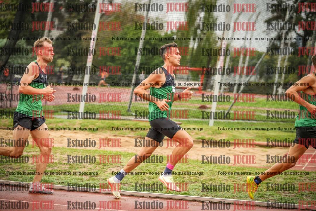 Fotos de los 5000 m de varones - serie 1