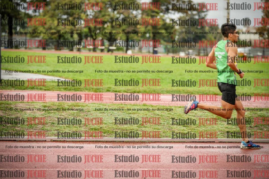 Fotos de los 5000 m de varones - serie 1