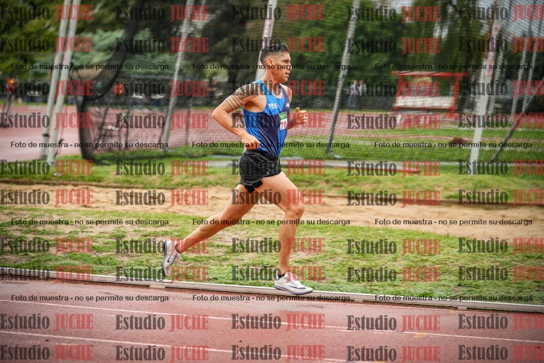 Fotos de los 5000 m de varones - serie 1