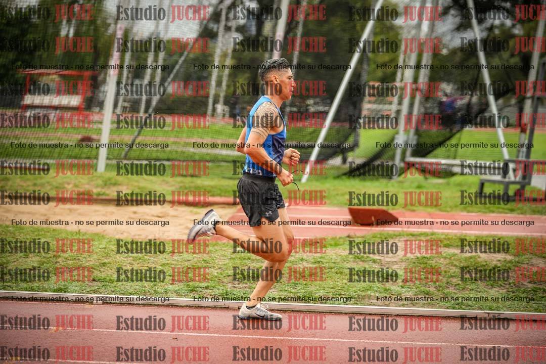 Fotos de los 5000 m de varones - serie 1