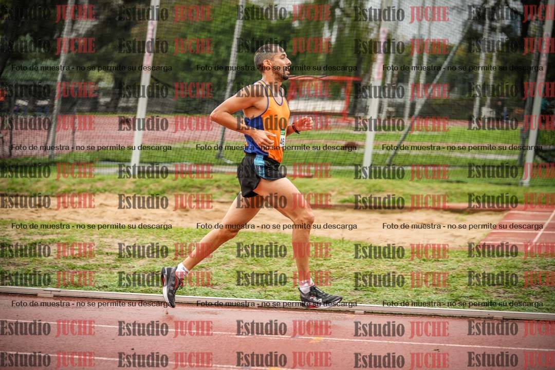 Fotos de los 5000 m de varones - serie 1