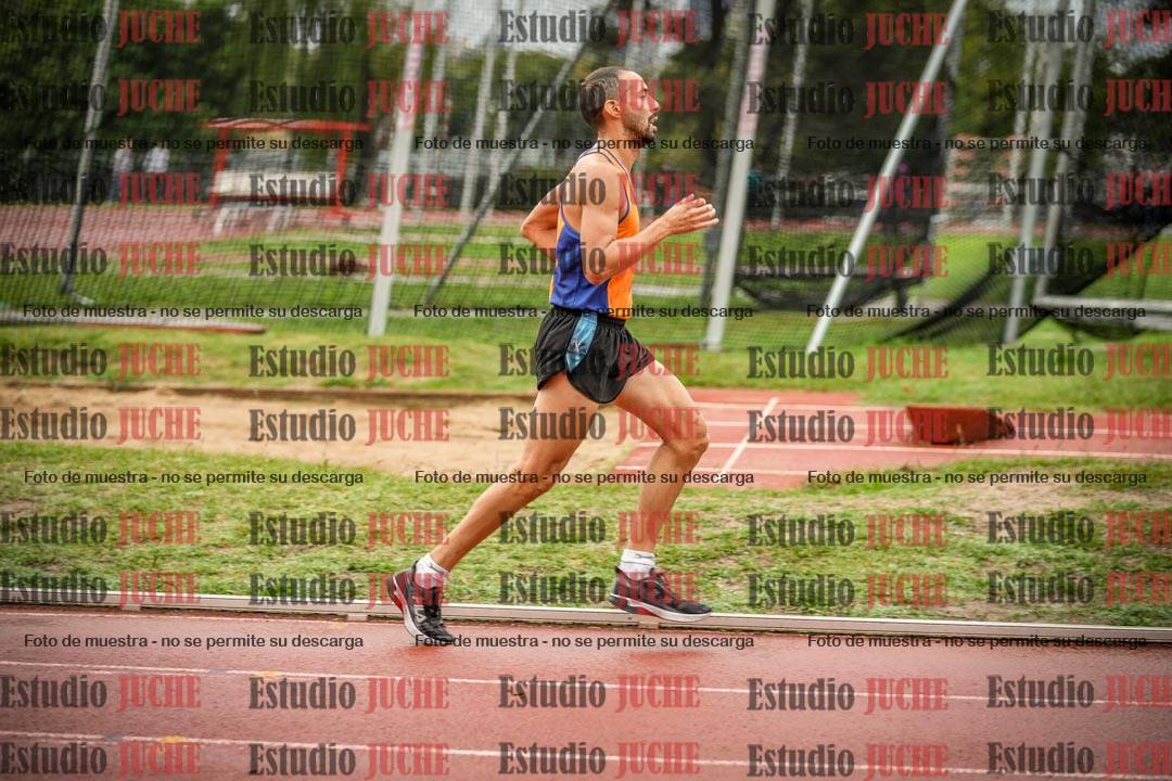Fotos de los 5000 m de varones - serie 1
