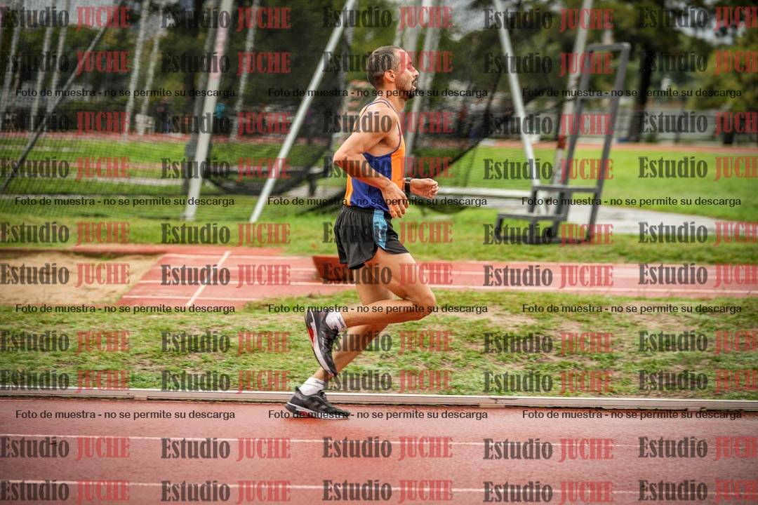 Fotos de los 5000 m de varones - serie 1