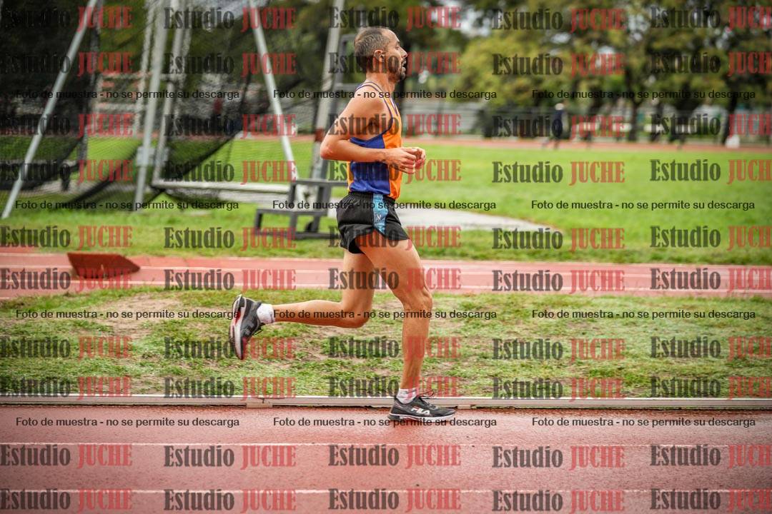Fotos de los 5000 m de varones - serie 1