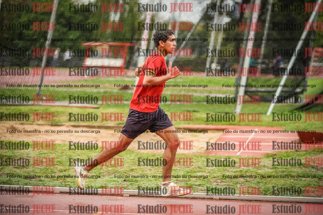 Fotos de los 5000 m de varones - serie 1