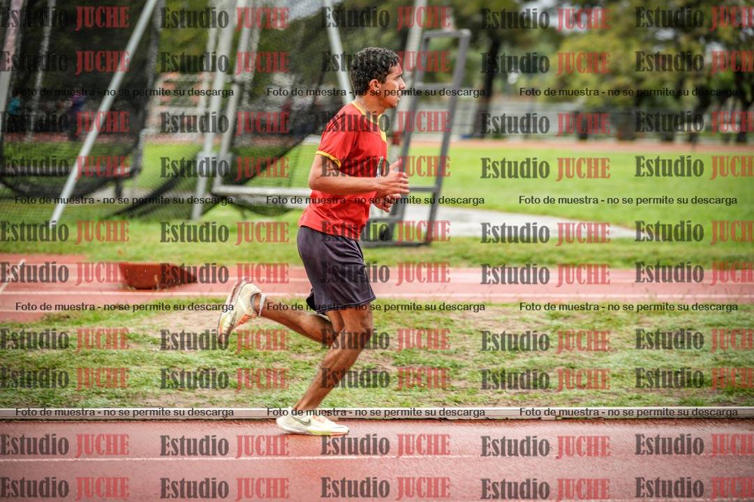 Fotos de los 5000 m de varones - serie 1