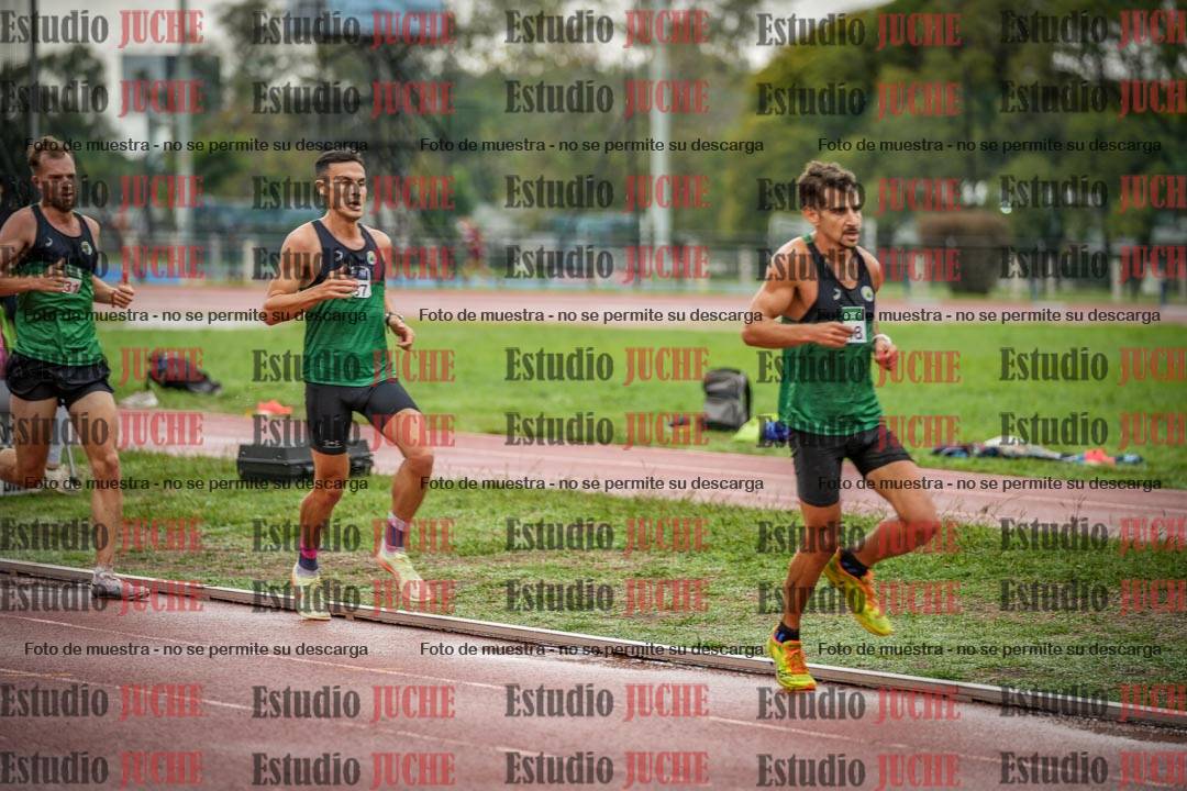 Fotos de los 5000 m de varones - serie 1