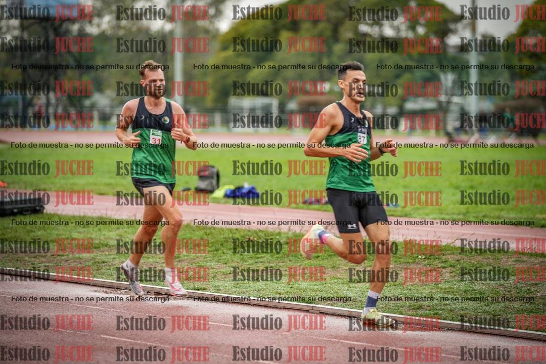 Fotos de los 5000 m de varones - serie 1