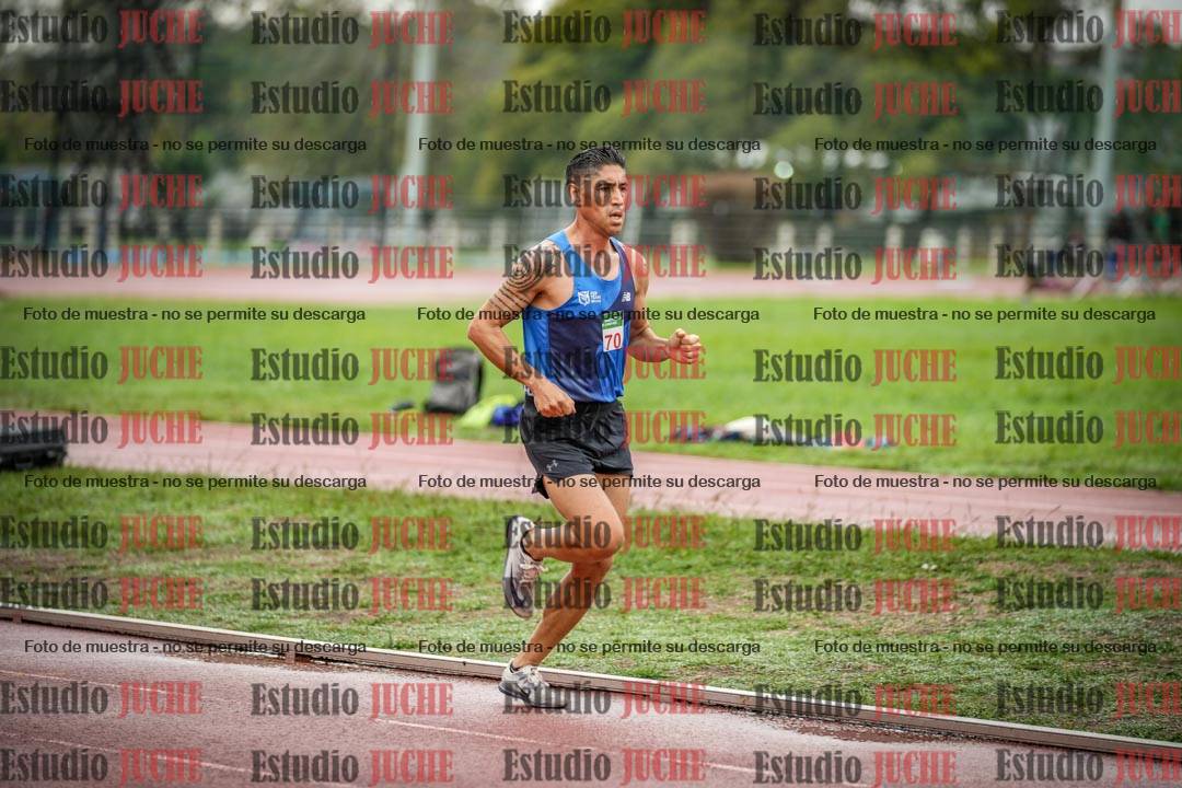 Fotos de los 5000 m de varones - serie 1