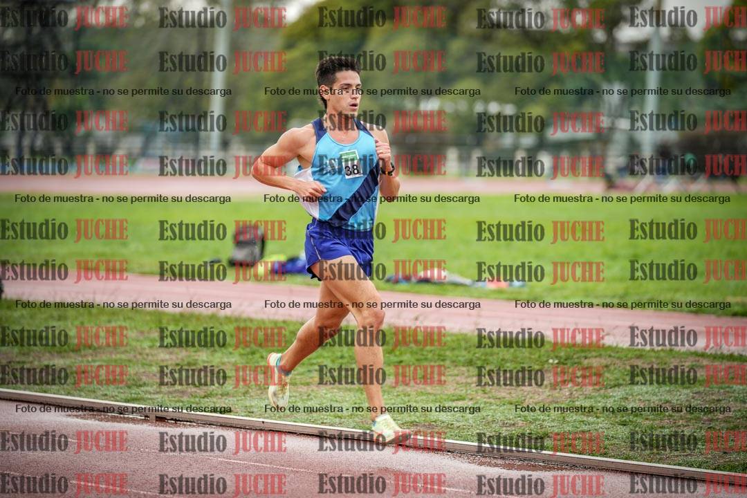 Fotos de los 5000 m de varones - serie 1