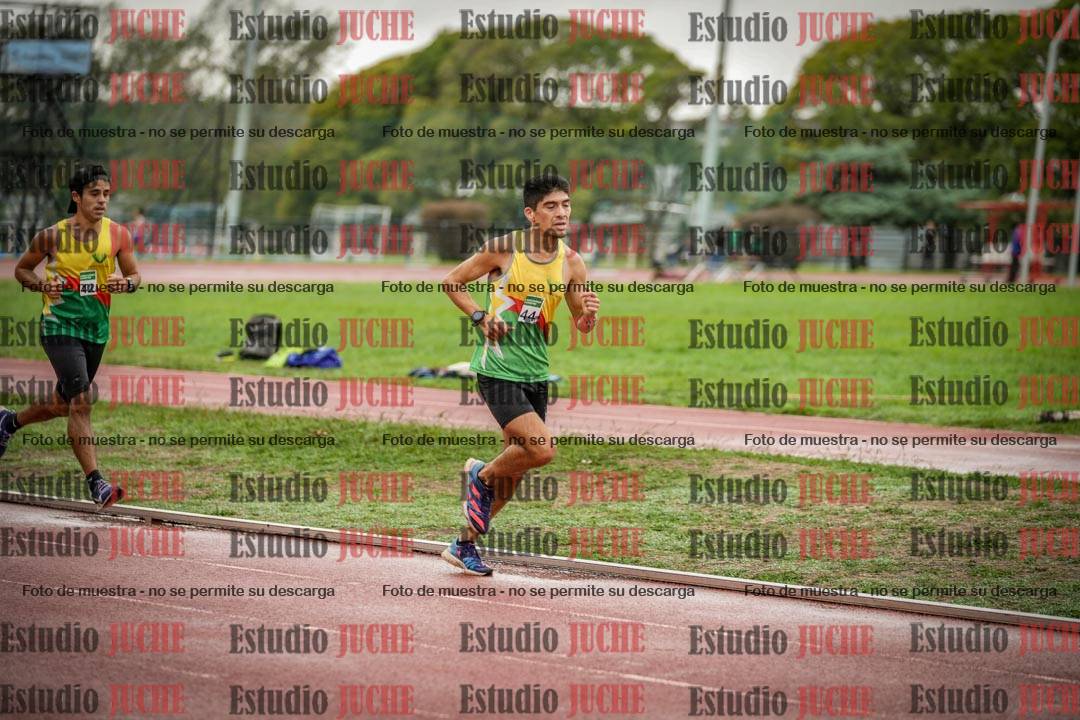 Fotos de los 5000 m de varones - serie 1