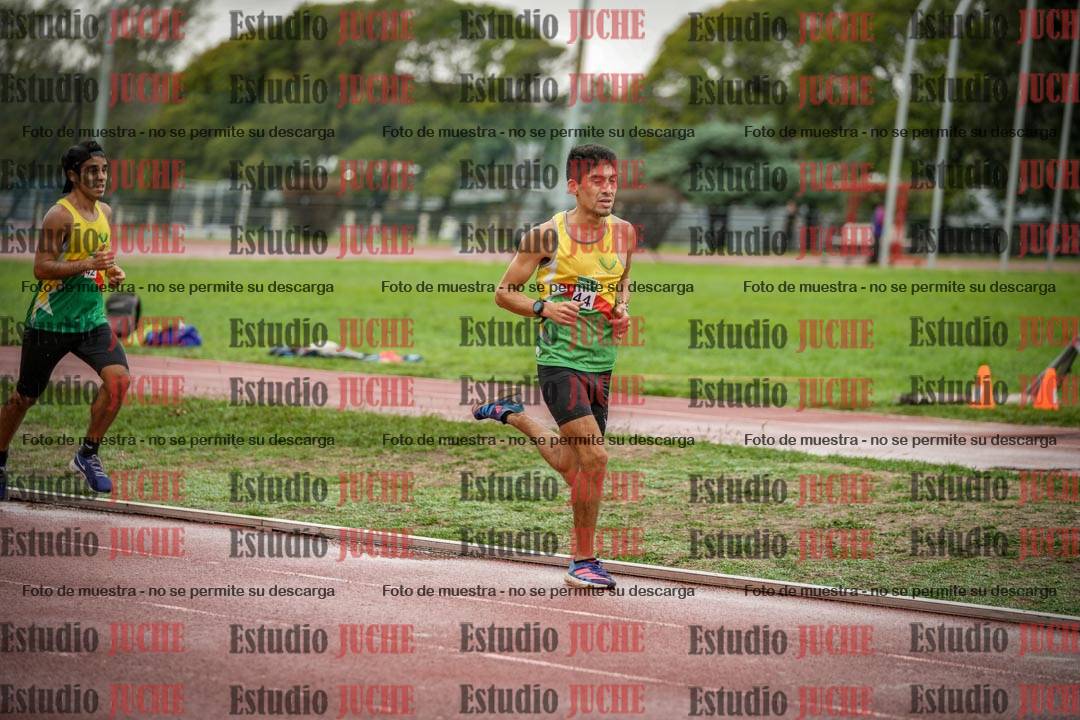 Fotos de los 5000 m de varones - serie 1