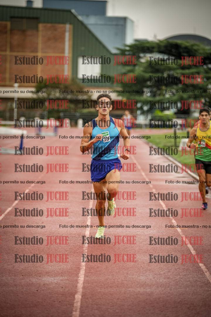 Fotos de los 5000 m de varones - serie 1