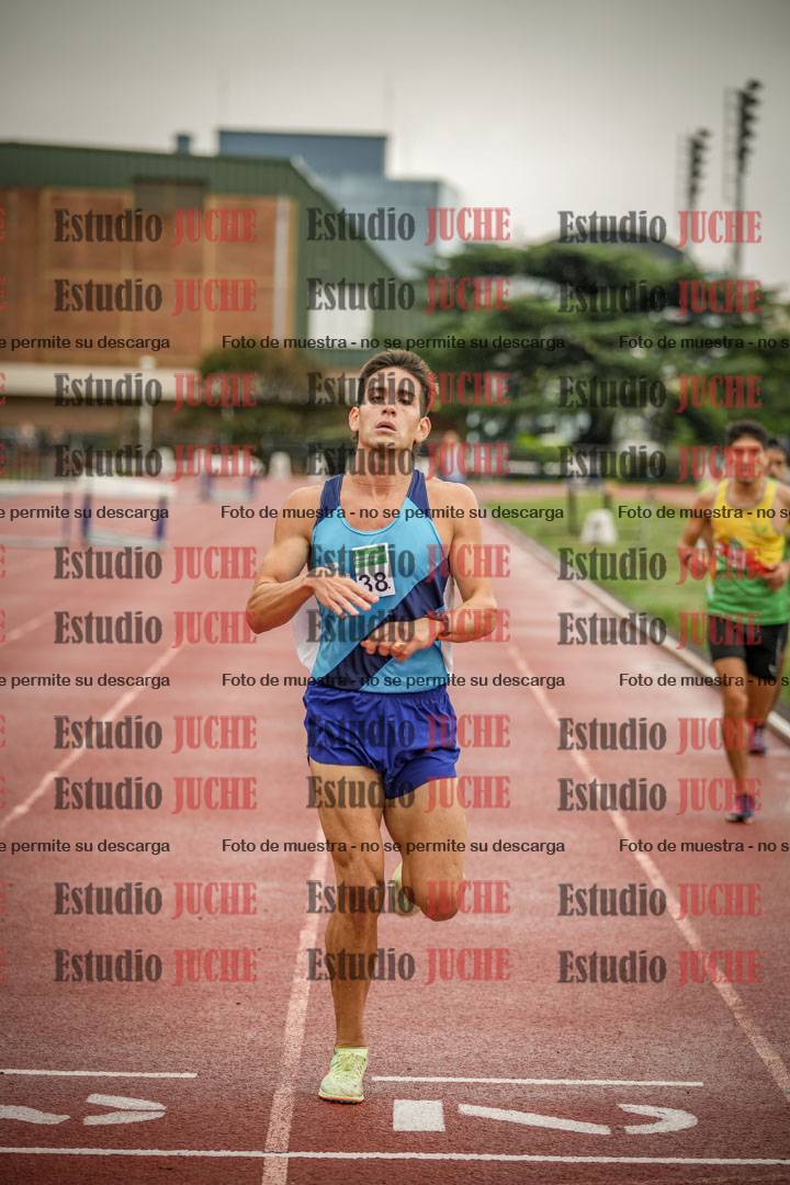 Fotos de los 5000 m de varones - serie 1
