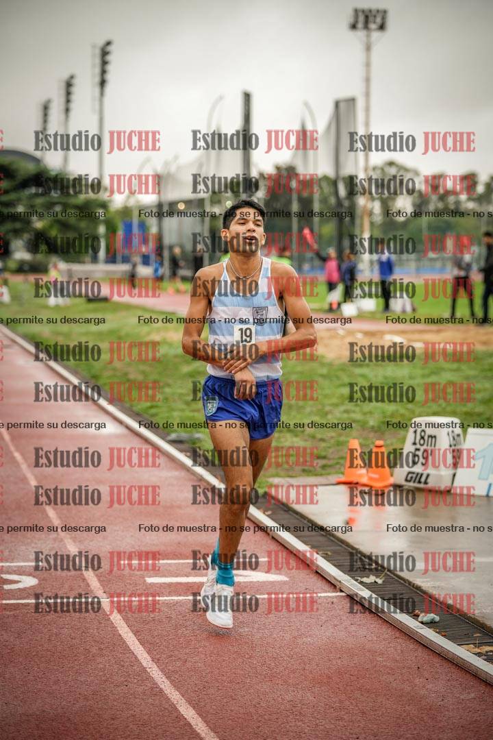 Fotos de los 5000 m de varones - serie 1