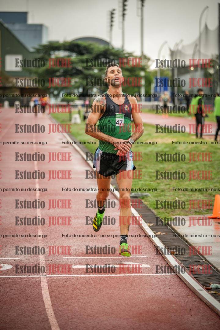 Fotos de los 5000 m de varones - serie 1