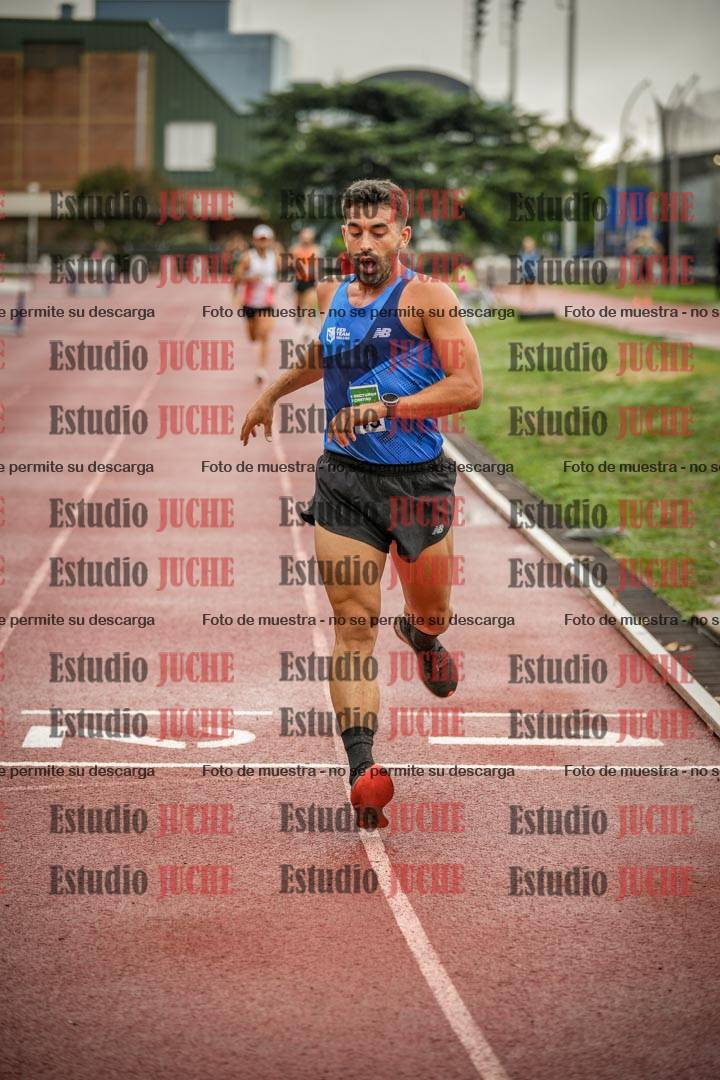 Fotos de los 5000 m de varones - serie 1
