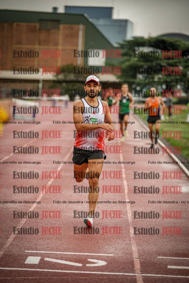 Fotos de los 5000 m de varones - serie 1