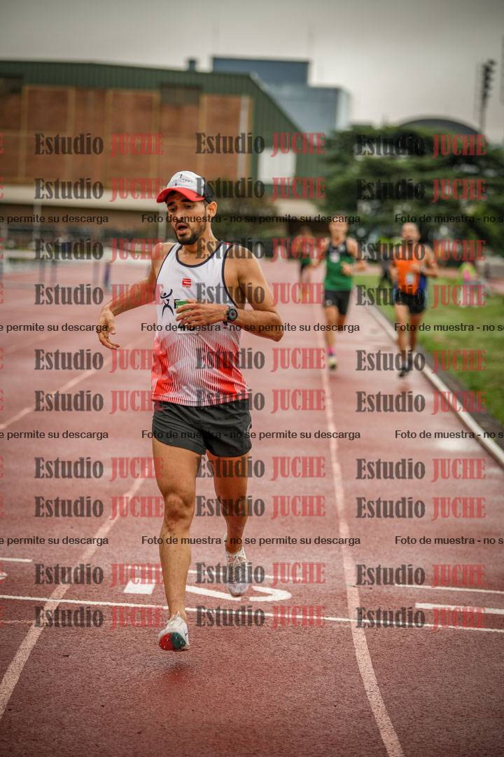 Fotos de los 5000 m de varones - serie 1
