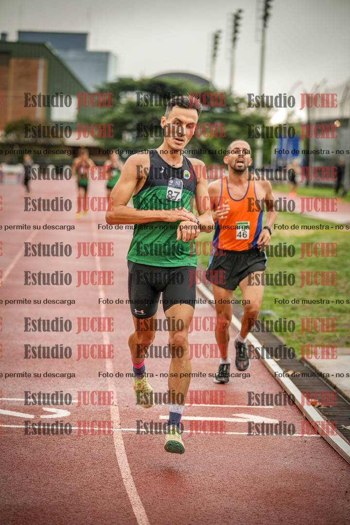 Fotos de los 5000 m de varones - serie 1