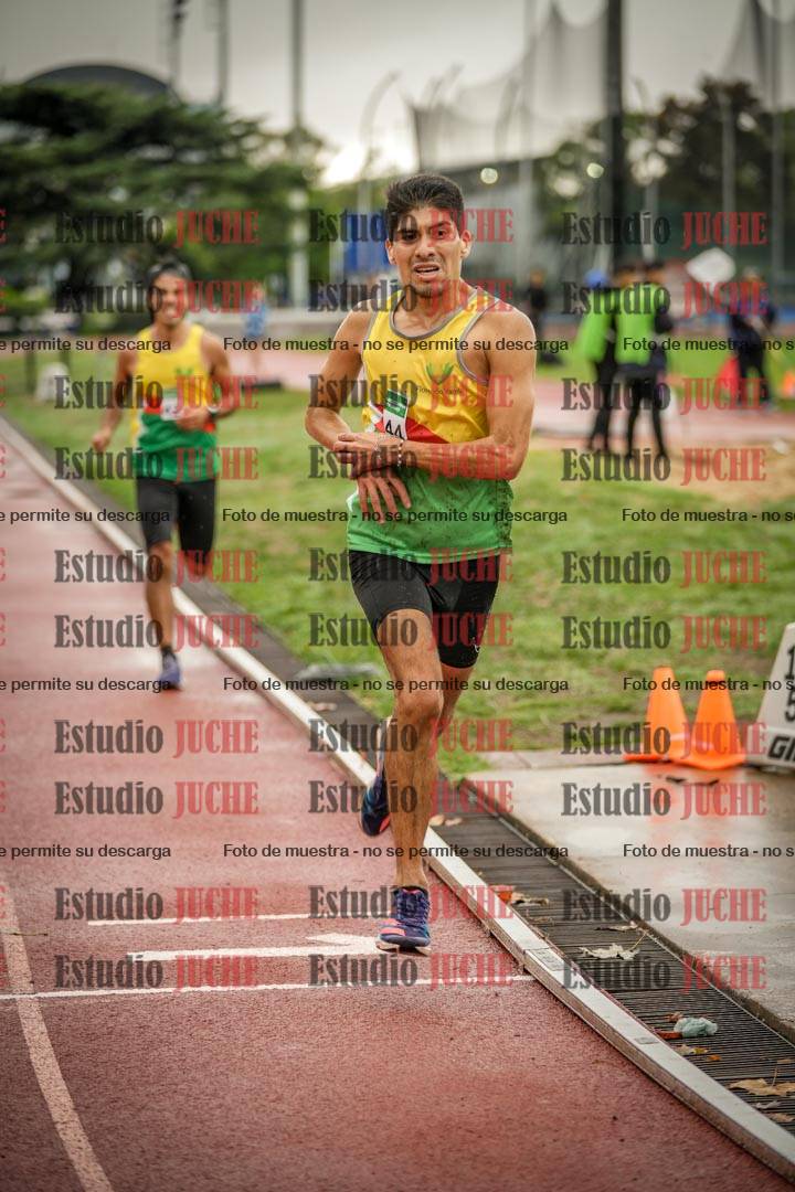 Fotos de los 5000 m de varones - serie 1