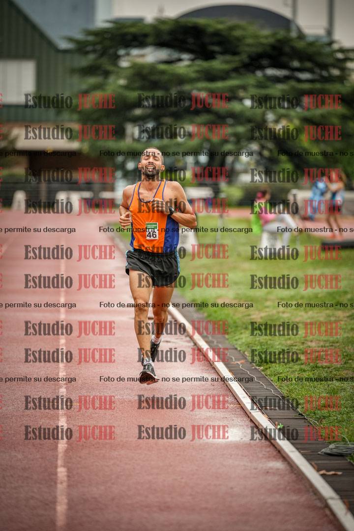 Fotos de los 5000 m de varones - serie 1