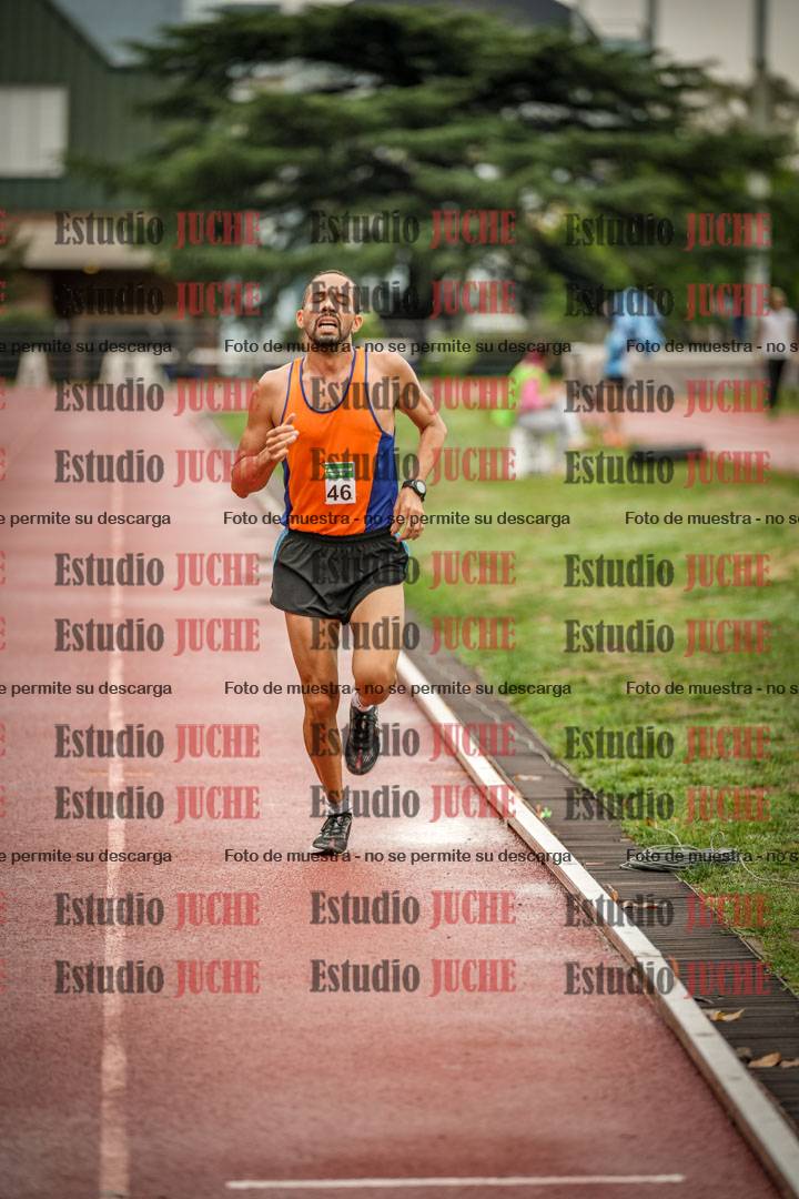 Fotos de los 5000 m de varones - serie 1