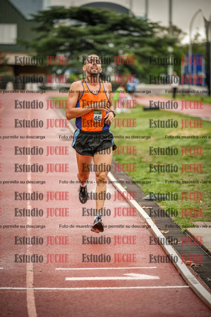 Fotos de los 5000 m de varones - serie 1