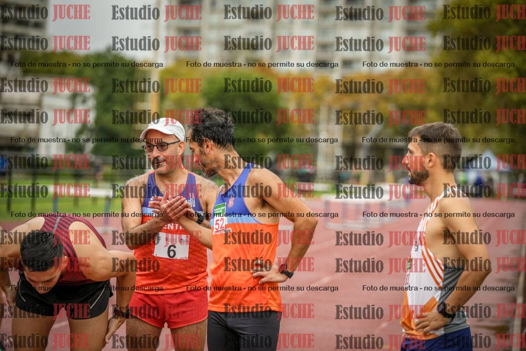 Fotos de los 5000 m de varones - serie 2