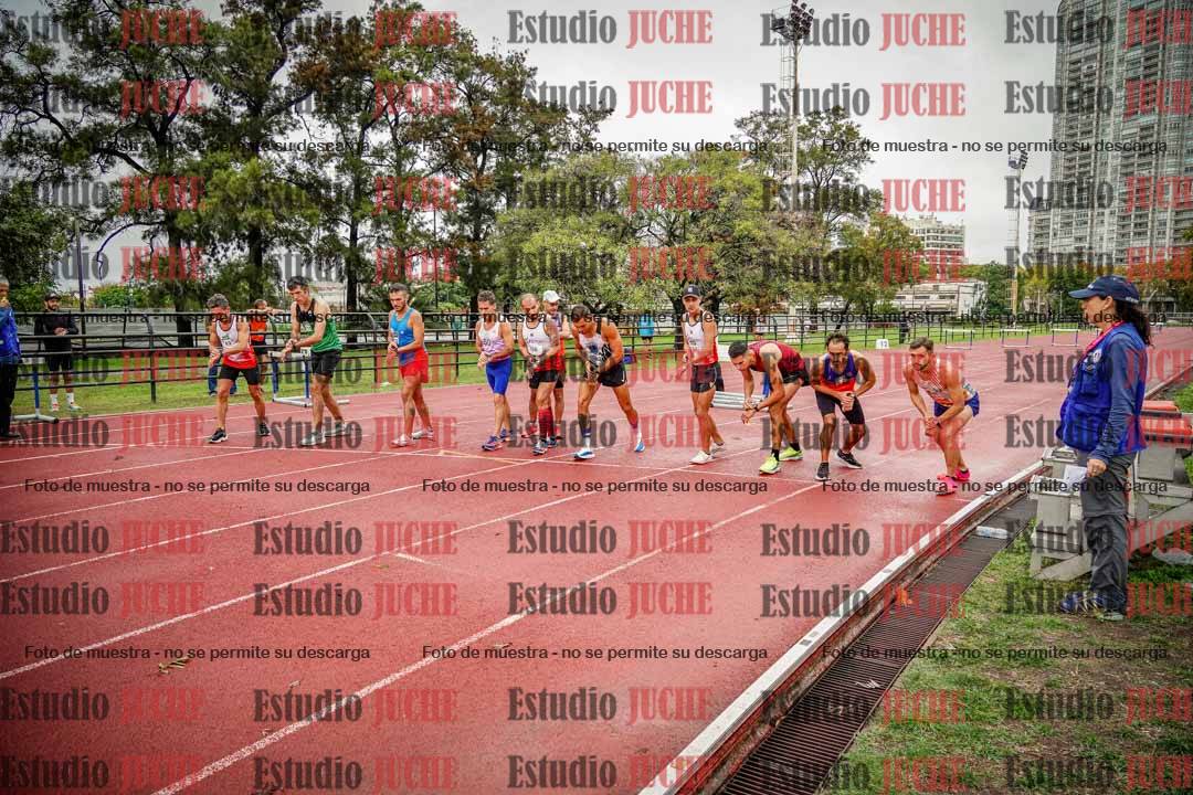 Fotos de los 5000 m de varones - serie 2