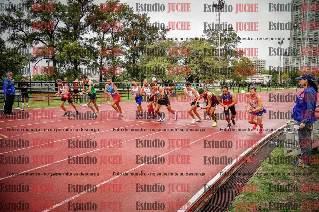 Fotos de los 5000 m de varones - serie 2