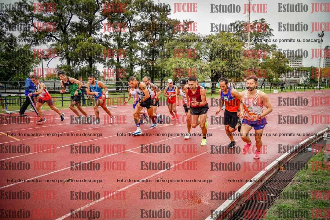 Fotos de los 5000 m de varones - serie 2